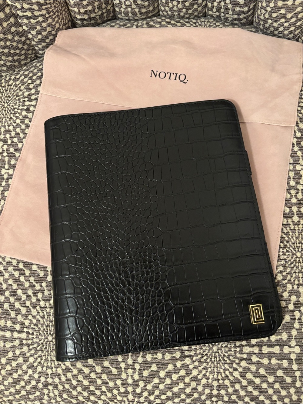 Notiq Classic Discbound Planner Notebook Cover Croc Design Black with dustbag